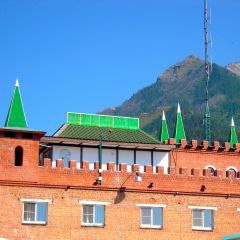 Гостиница «Замок горного короля» в п. Аршан